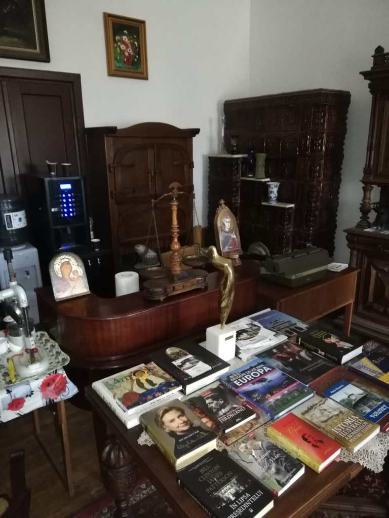 Biroul lui Sadoveanu